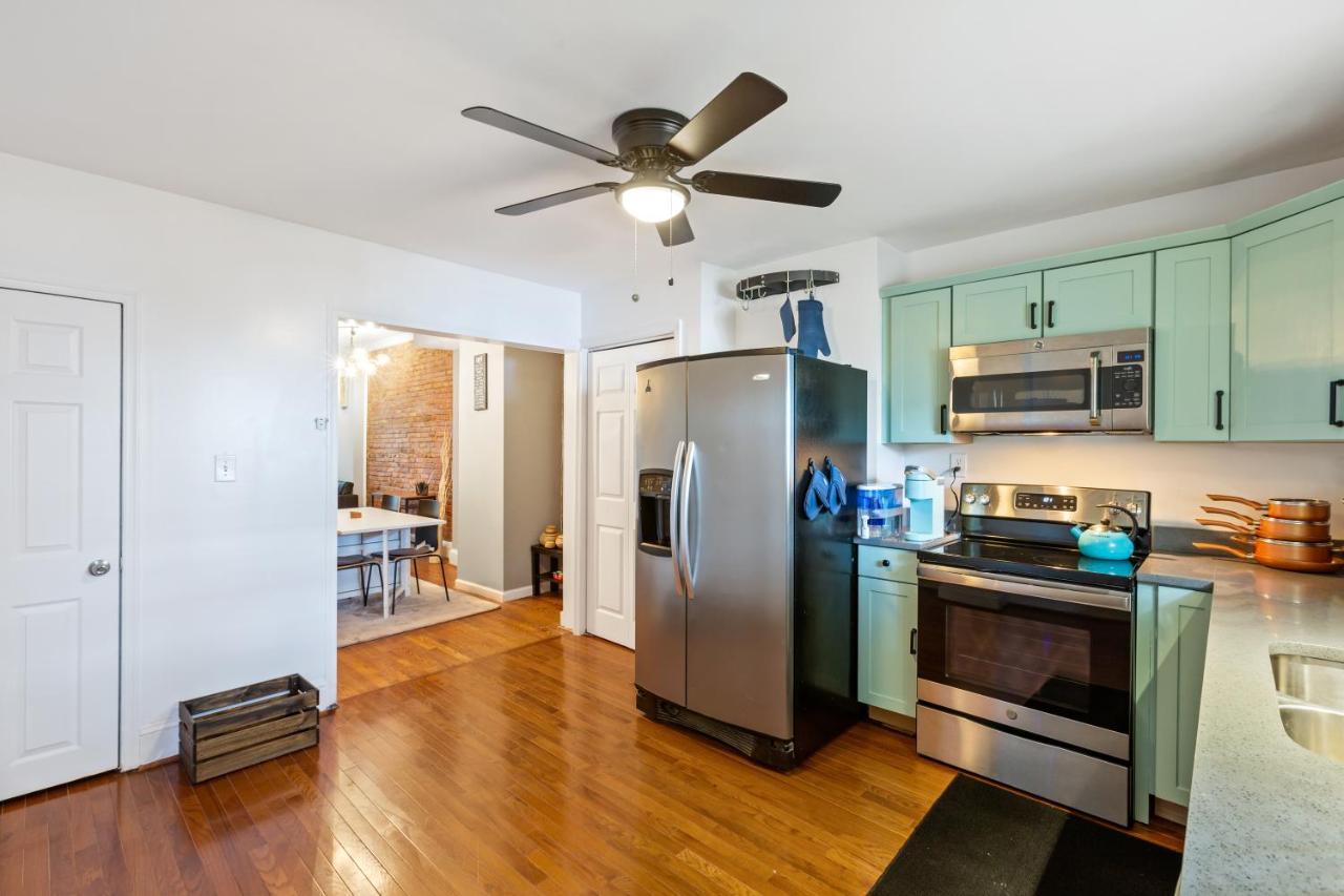 Pristine Townhouse With Rooftop Deck Near Canton! بالتيمور المظهر الخارجي الصورة